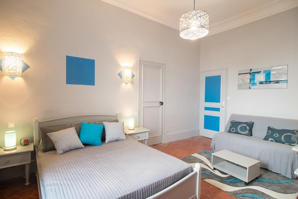 Le Logis Du Mas Bed & Breakfast 3*